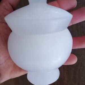 Selenite box with lid